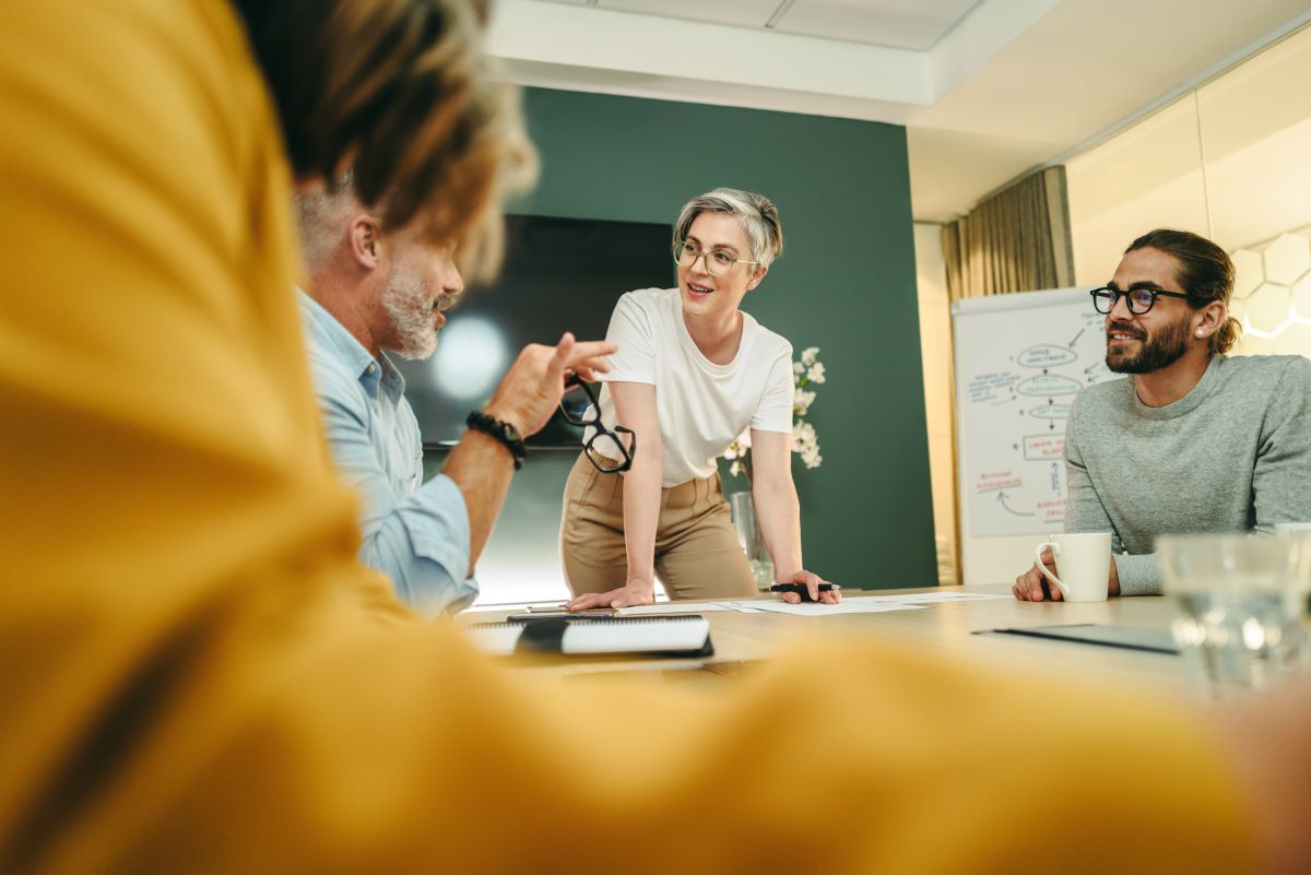 Comunicação ou relacionamento? Em que estágio está a liderança?| Fonte: Shutterstock