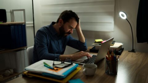 Teste descubra se você é um workaholic - Fonte Shutterstock