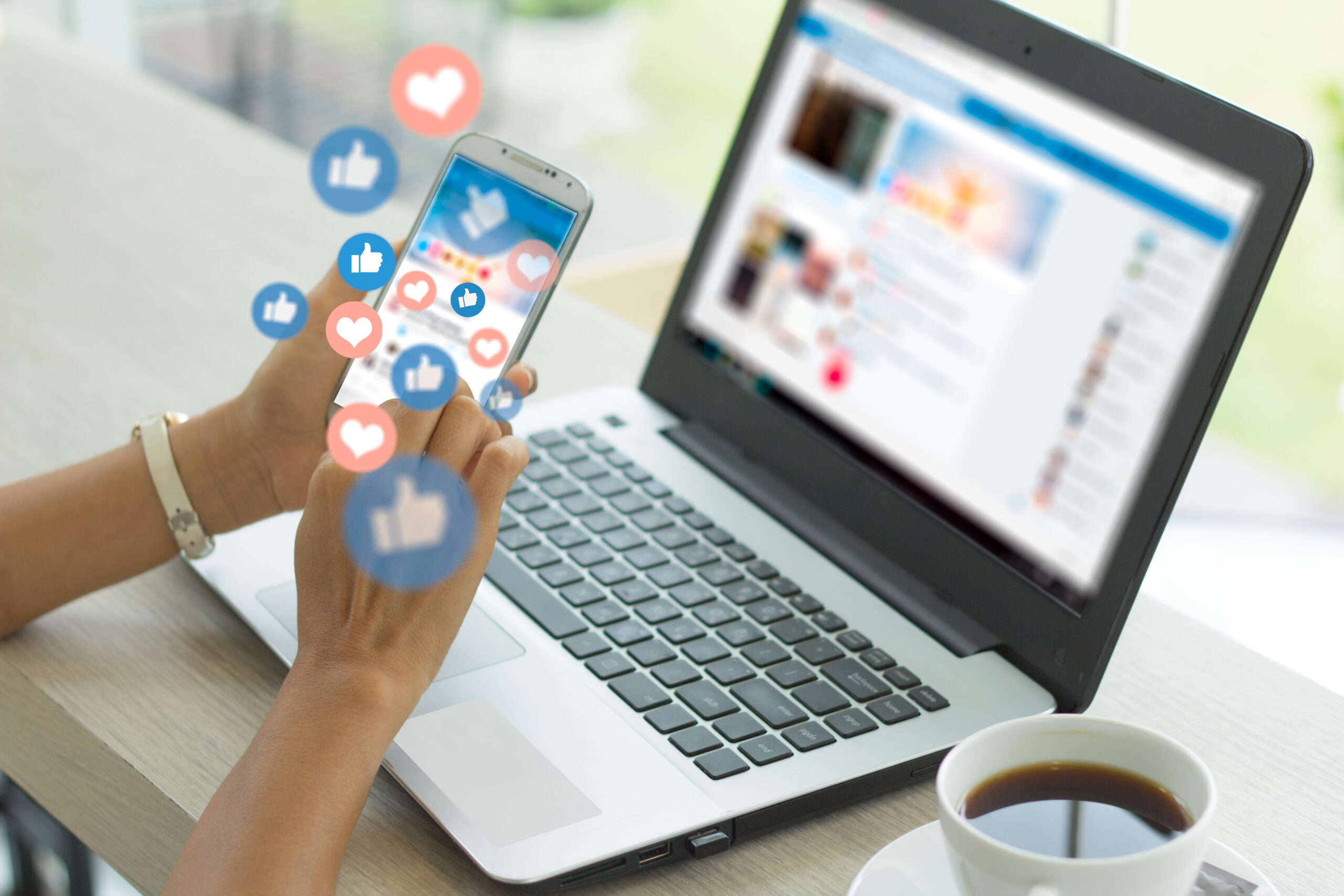 As redes sociais influenciam em sua carreira?| Fonte: Shutterstock